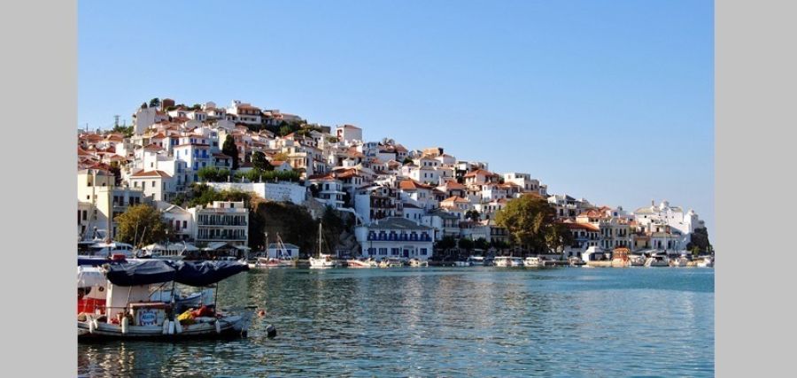 Κοντά 15.000 επιταγές κοινωνικού τουρισμού της Δ.ΥΠ.Α. ενεργοποιήθηκαν τον Μάιο του 2025