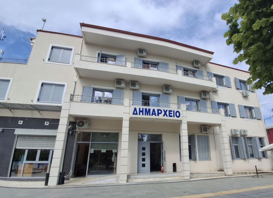 Δήμος Παλαμά: Υπογραφή απόφασης πρόσληψης δύο ατόμων από το πρόγραμμα απασχόλησης ΑμεΑ