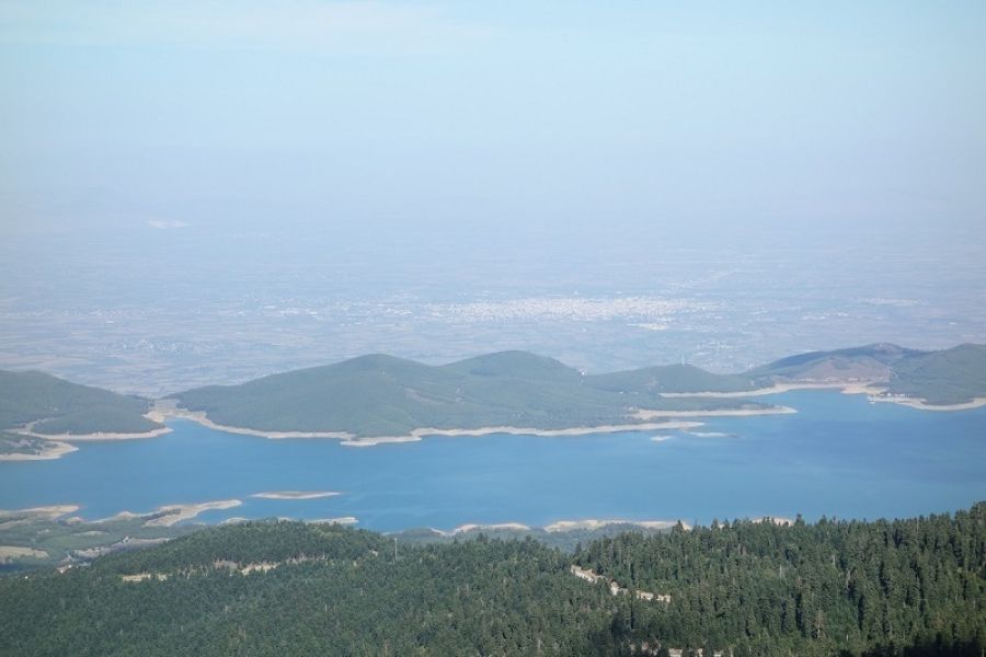 Αρκετό κόσμο περιμένει η λίμνη Πλαστήρα το τριήμερο του Αγίου Πνεύματος