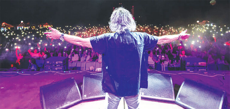Χιλιάδες κόσμου στο Plastiras Lake Festival