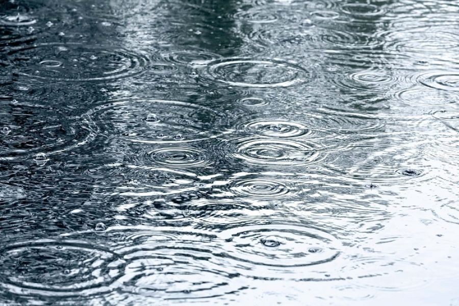 Κέρκυρα: Προβλήματα στους δρόμους, στο αεροδρόμιο και στο δίκτυο ηλεκτροδότησης από καταρρακτώδη βροχή