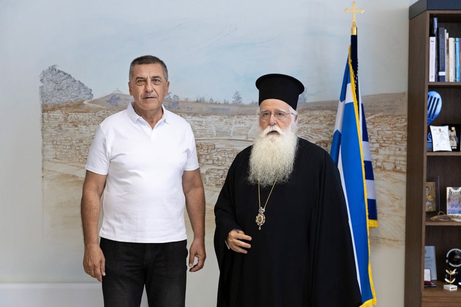Συνάντηση Περιφερειάρχη Δημήτρη Κουρέτα με Μητροπολίτη Δημητριάδος κ. Ιγνάτιο