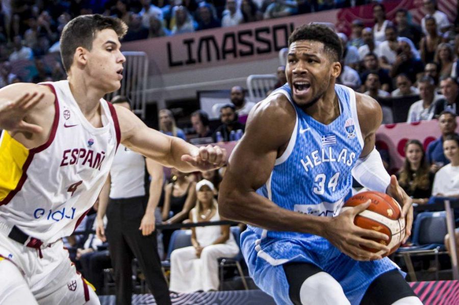 Eurobasket 2025: Με ψυχή η Ελλάδα νίκησε την Ισπανία και πήρε την πρώτη θέση στον όμιλο!