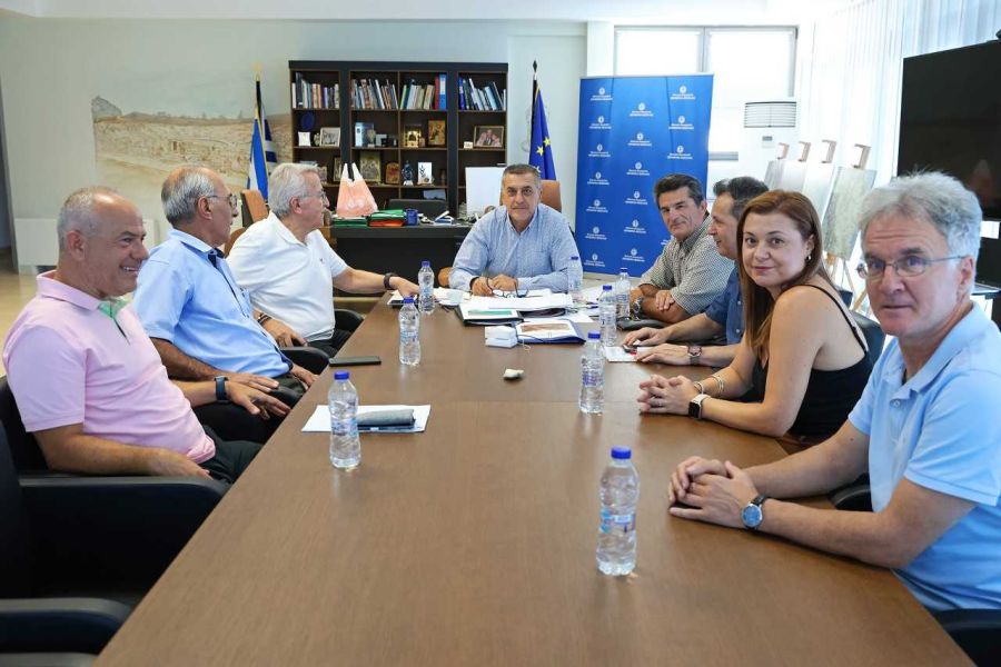 Συνάντηση του Περιφερειάρχη Θεσσαλίας Δημ. Κουρέτα με αντιπροσωπεία της ΓΣΕΕ