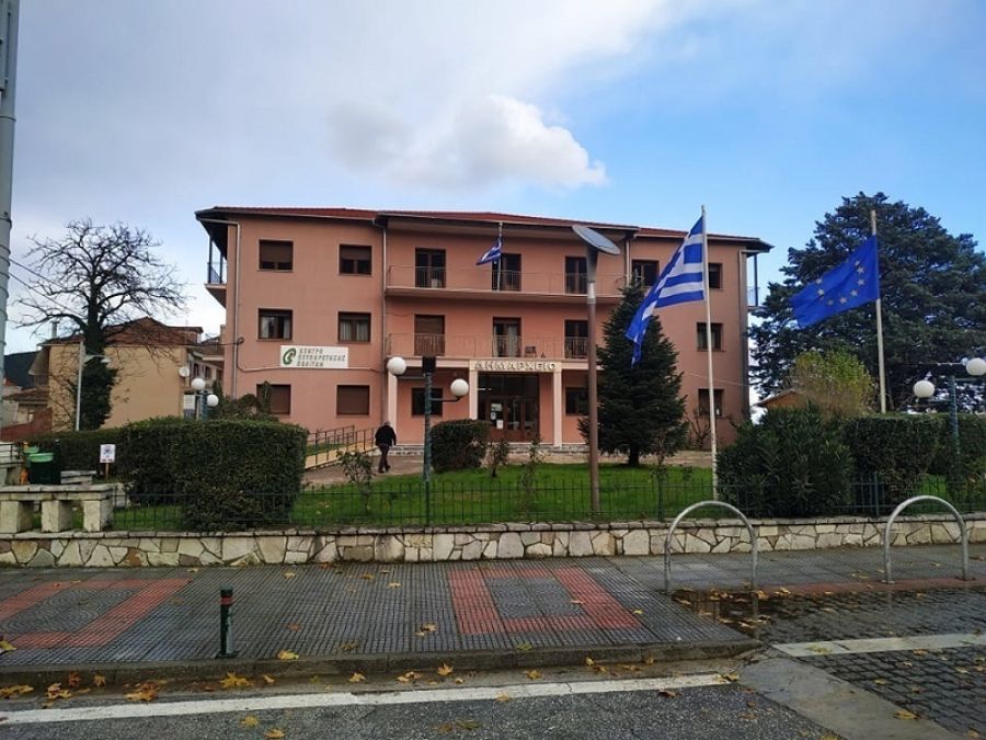 Μία… ενδεκάδα παρατάσεις για την «κατασκευή ιδιωτικών συνδέσεων στα δίκτυα αποχέτευσης ακαθάρτων Μουζακίου - Καραϊσκάκη Μαυρομματίου»