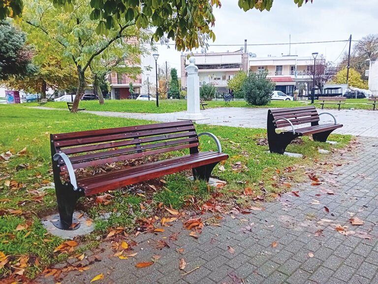 Νέα παγκάκια