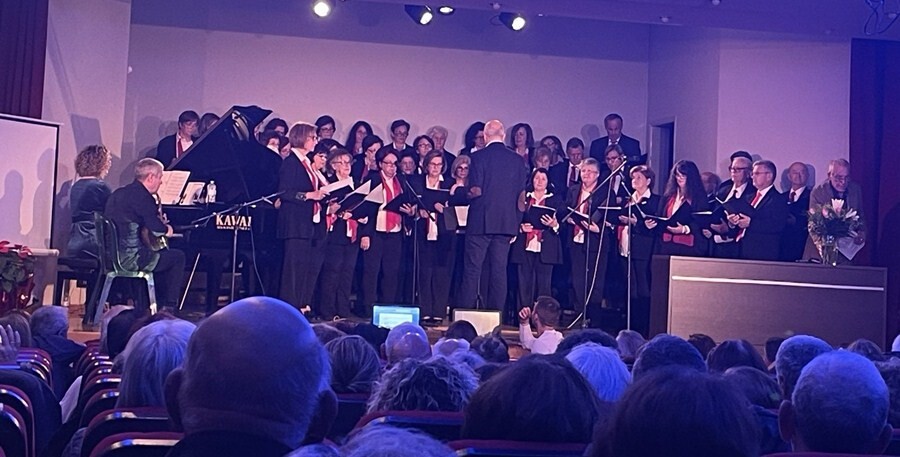 100 Χρόνια Μίκη Θεοδωράκη: Μια Βραδιά Μνήμης και Τιμής στους Σοφάδες