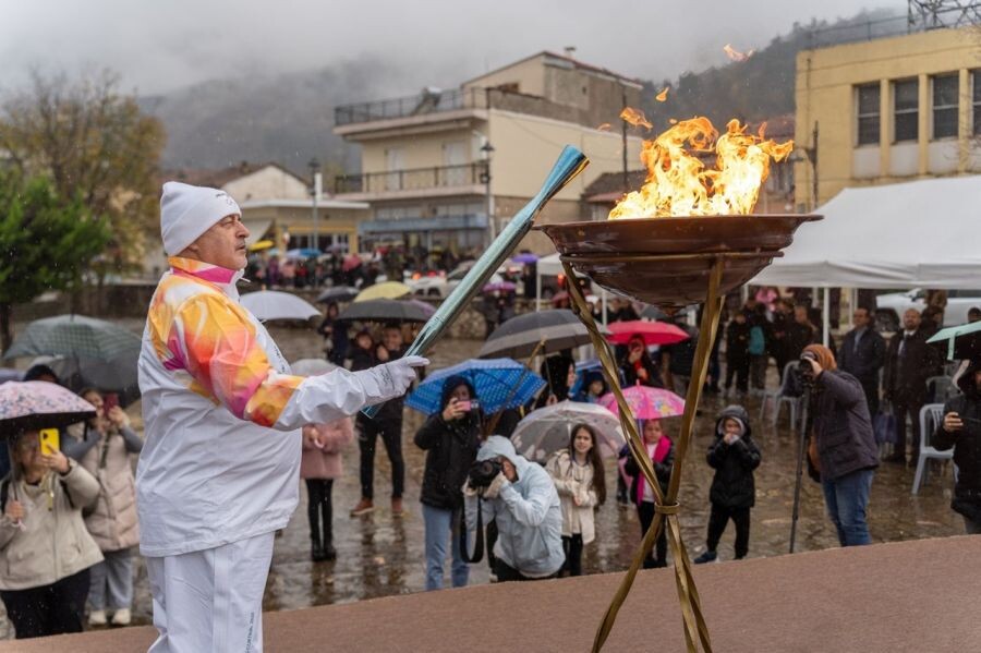 Με λαμπρότητα η υποδοχή της Ολυμπιακής Φλόγας στο Μουζάκι