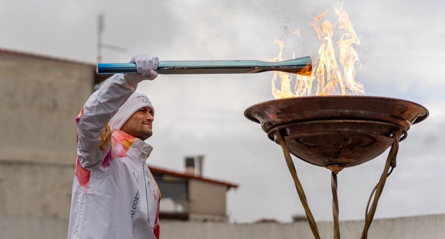 Με λαμπρότητα η υποδοχή της Ολυμπιακής Φλόγας στο Μουζάκι