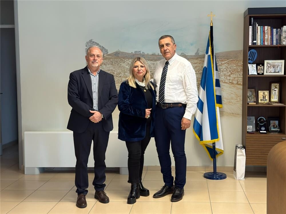 Συνάντηση Κουρέτα με τη Διευθύντρια Δευτεροβάθμιας Εκπαίδευσης Καρδίτσας Ελ. Ξυνοπούλου