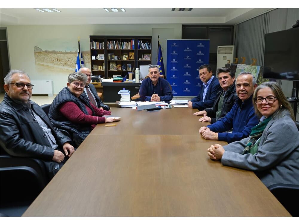 Συνάντηση του Περιφερειάρχη Θεσσαλίας Δημήτρη Κουρέτα με εκπροσώπους Συλλόγων Τριτέκνων