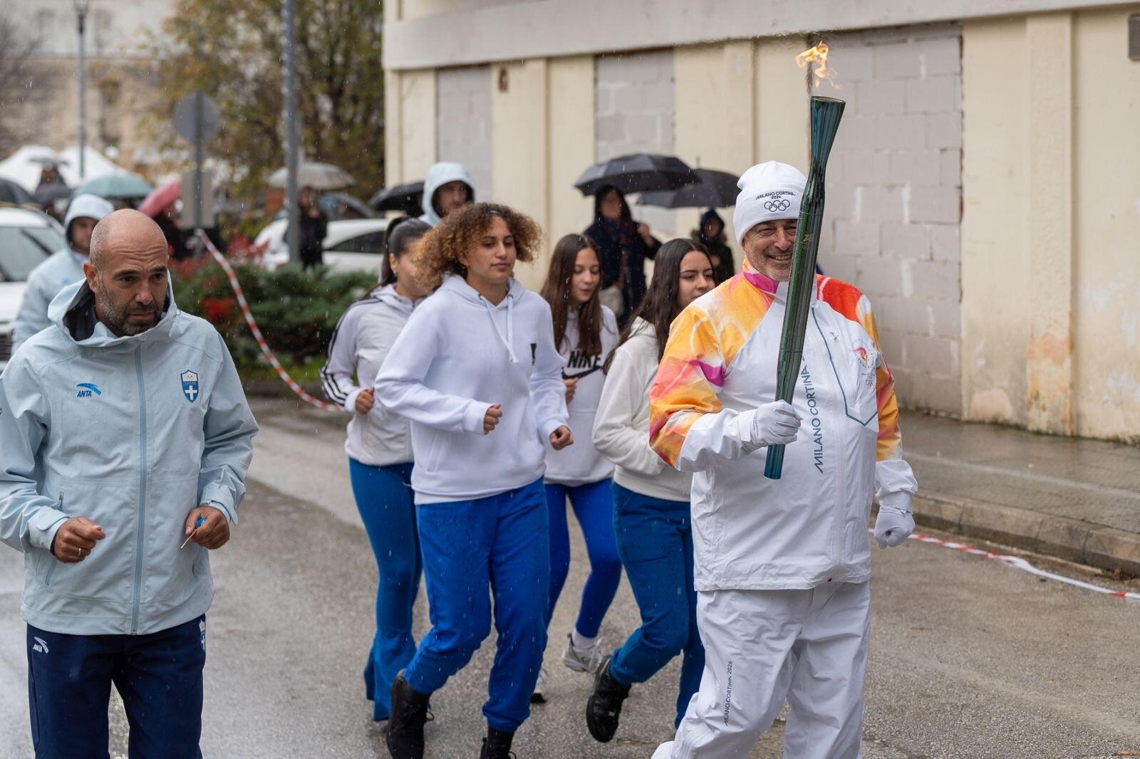 Με λαμπρότητα η υποδοχή της Ολυμπιακής Φλόγας στο Μουζάκι