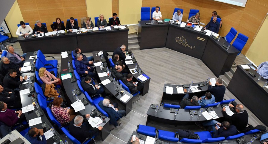 Χωρίς αλλαγές το σχήμα της Περιφερειακής Αρχής και το 2026 - Ο Κώστας Μπαρμπούτης αναπληρωτής Περιφερειάρχης