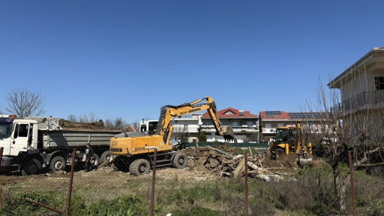 Ανάδοχοι για τρία έργα κατεδάφισης ετοιμόρροπων κτιρίων στο Δήμο Παλαμά