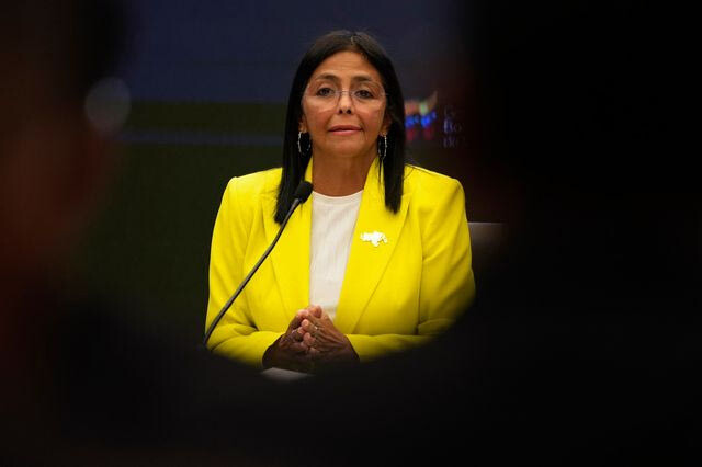 Ροντρίγκες σε Τραμπ: Οι λαοί μας αξίζουν ειρήνη και διάλογο, όχι πόλεμο