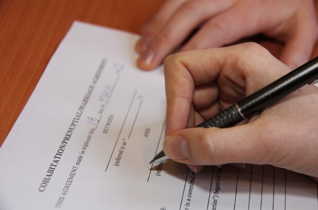 Με σύμφωνο συμβίωσης ένα στα τρία ζευγάρια Καρδιτσιωτών το 2025