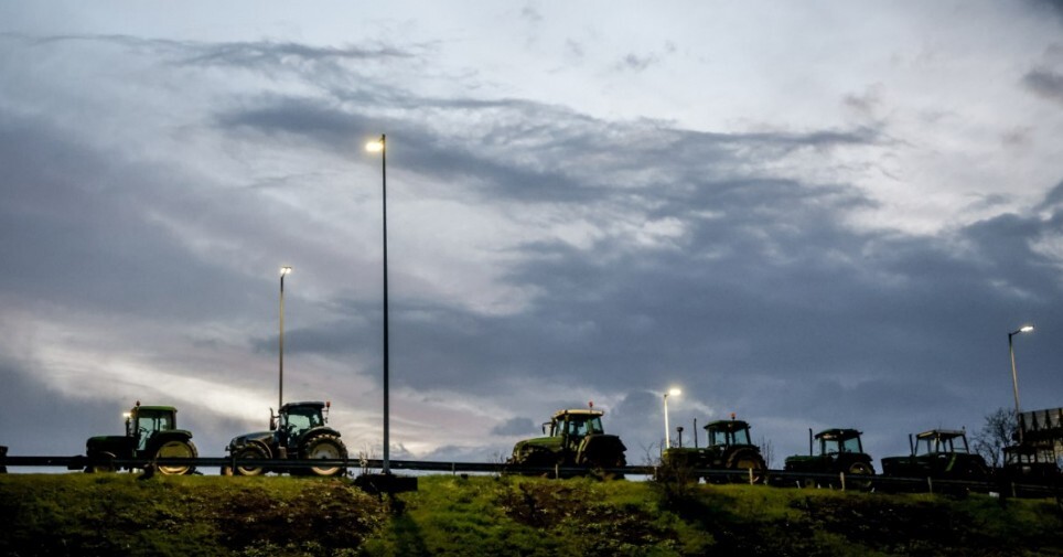 Μπλόκα: Το «κουμπί» της σύγκρουσης πατάει το Μαξίμου – Σηκώνει το γάντι ο αγροκτηνοτροφικός κόσμος