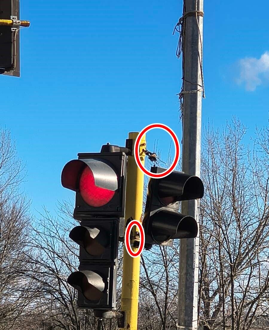 Περιφερειακός Καρδίτσας: Ένα βήμα πριν το ατύχημα – Στον αέρα ο κεντρικός σηματοδότης!