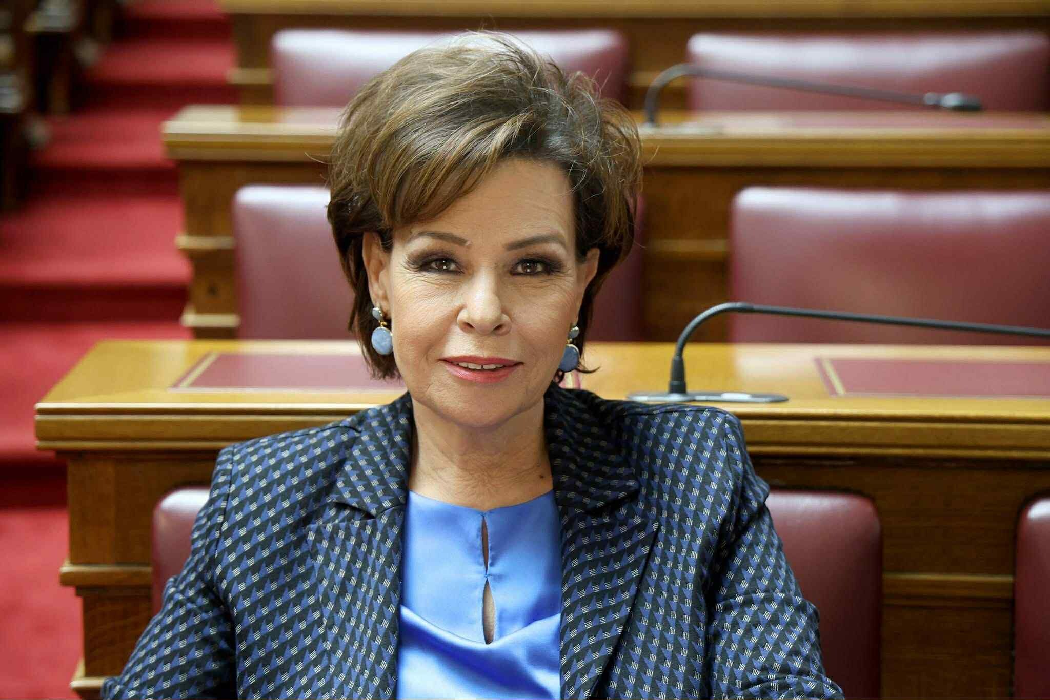 Η Ασημίνα που λάμπει….