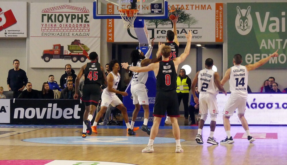 Έτρεχε με 120 στην Καρδίτσα ο Ολυμπιακός