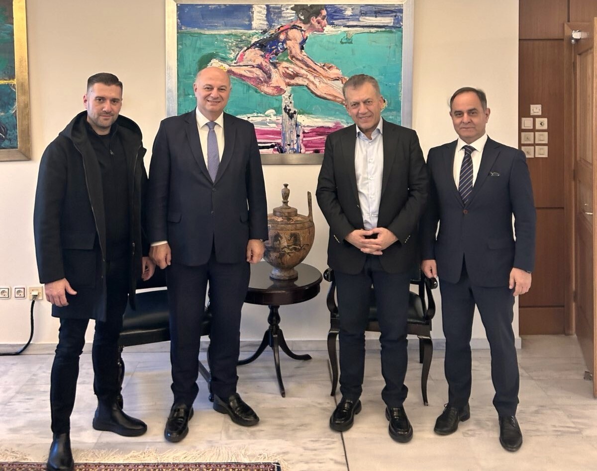 Δέσμευση Βρούτση για 1 εκατομμύριο ευρώ για τη βελτίωση του Δημοτικού Σταδίου Kαρδίτσας