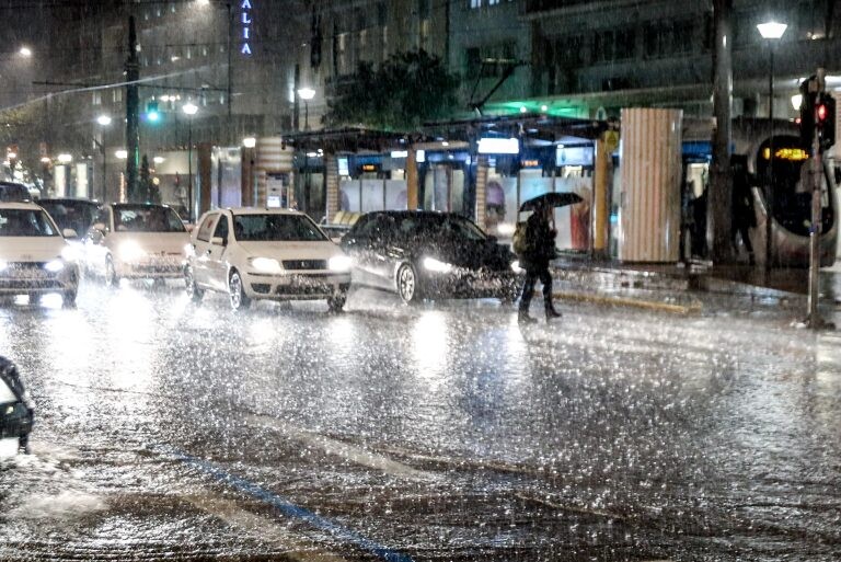 Έρχονται ισχυρές καταιγίδες και θυελλώδεις άνεμοι – Κίνδυνος για πλημμύρες και στην Αττική