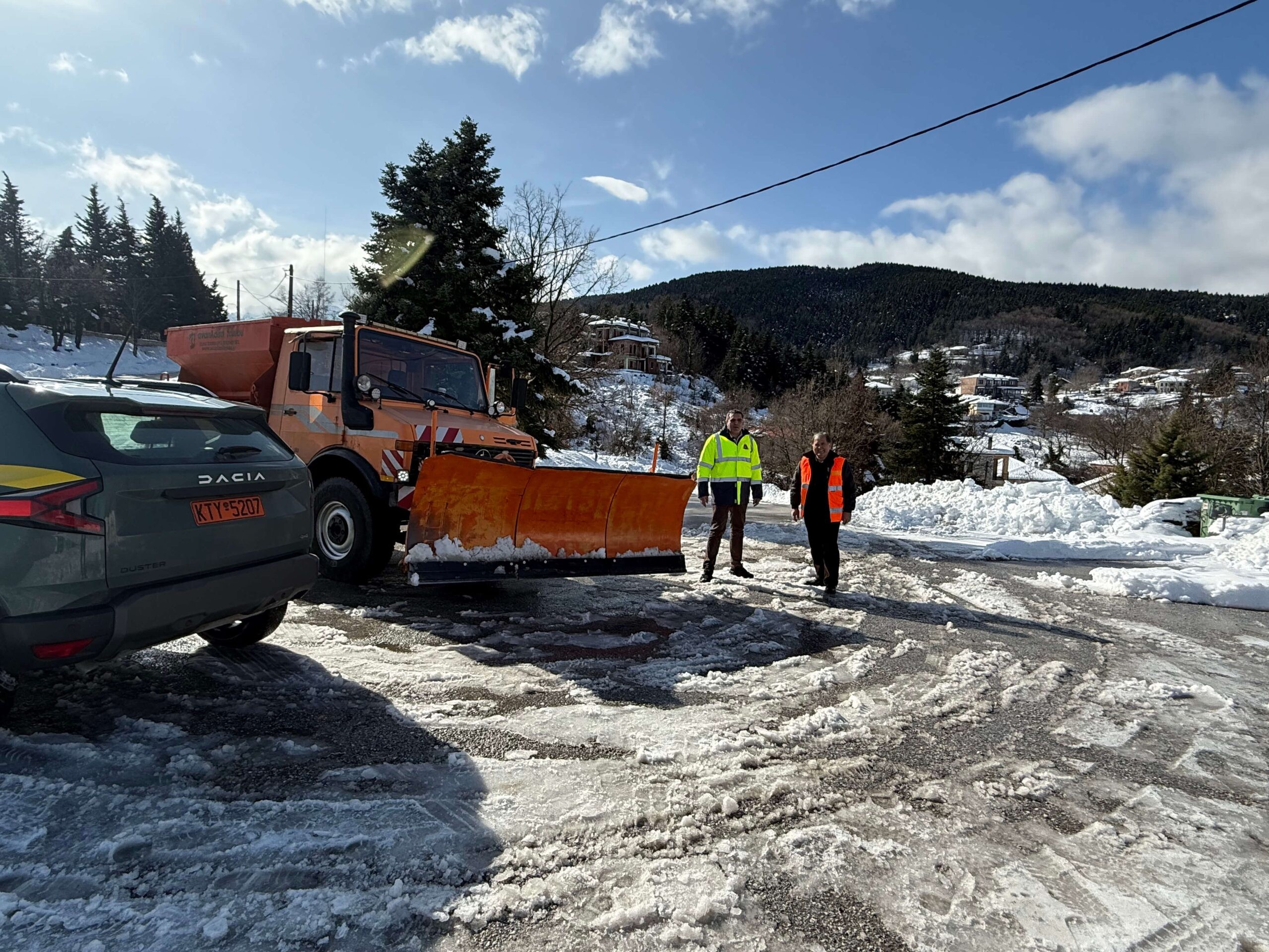 «Αποτελεσματικός συντονισμός στην Π.Ε. Καρδίτσας: Η Αντιπεριφέρεια θωράκισε το οδικό δίκτυο απέναντι στο χιονιά» 21-23/01/2026)