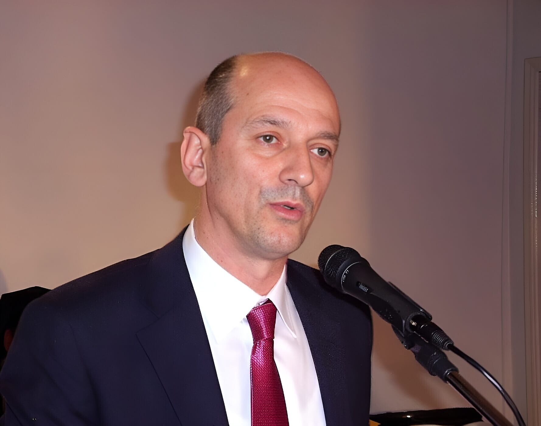 ΜΠΑΜΠΗΣ ΠΑΠΑΔΟΠΟΥΛΟΣ:«Το Εφάπαξ έγινε “φιλοδώρημα” !» Η κλοπή με το γάντι και η ώρα της ευθύνης.