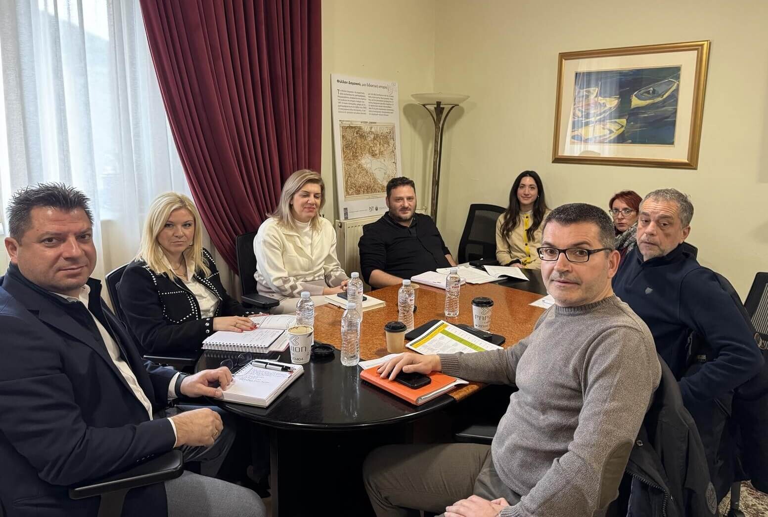 Συνάντηση με Δημάρχους της Π.Ε Καρδίτσας και Δομοκού για την Πρόσκληση Έργων Δημόσιου Χαρακτήρα στο LEADER του ΣΣ ΚΑΠ 2023-27 της ΑΝ.ΚΑ Α.Ε.