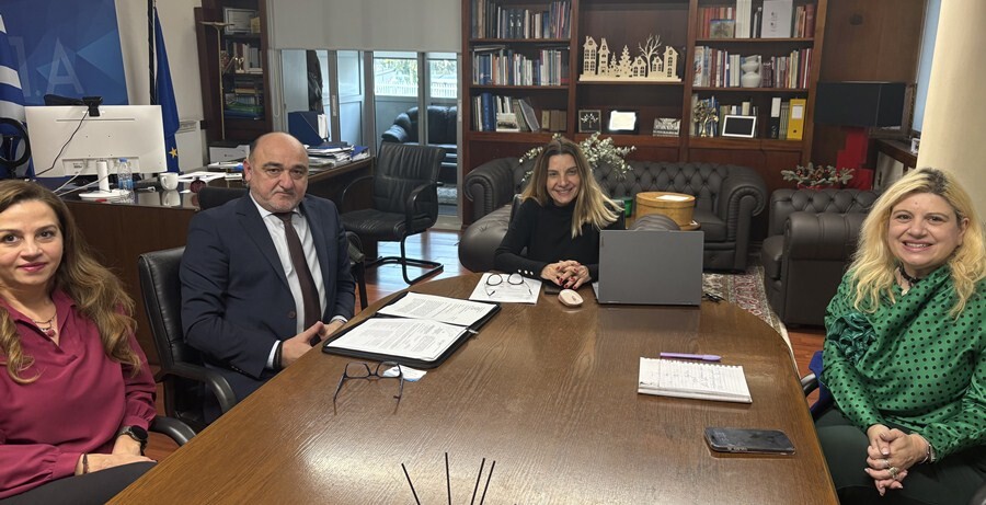 Συνάντηση του Βουλευτή Ν. Καρδίτσας, της ΝΔ Τέλη Σπάνια με τη Διοικήτρια της ΔΥΠΑ, κ. Γιάννα Χορμόβα