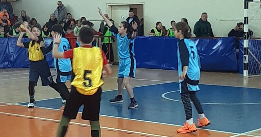 Αγώνες ΑΘΛΟπαιδείας Χάντμπολ» δημοτικών σχολείων του Δήμου Καρδίτσας