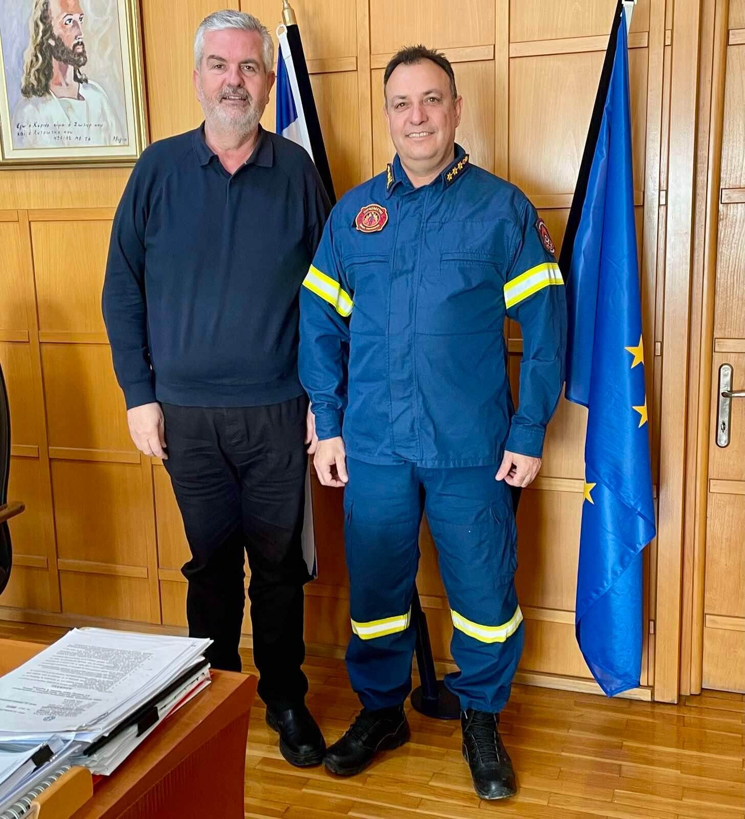 Εθιμοτυπική επίσκεψη του νέου Διοικητή Πυροσβεστικών Υπηρεσιών στον Δήμαρχο Σοφάδων
