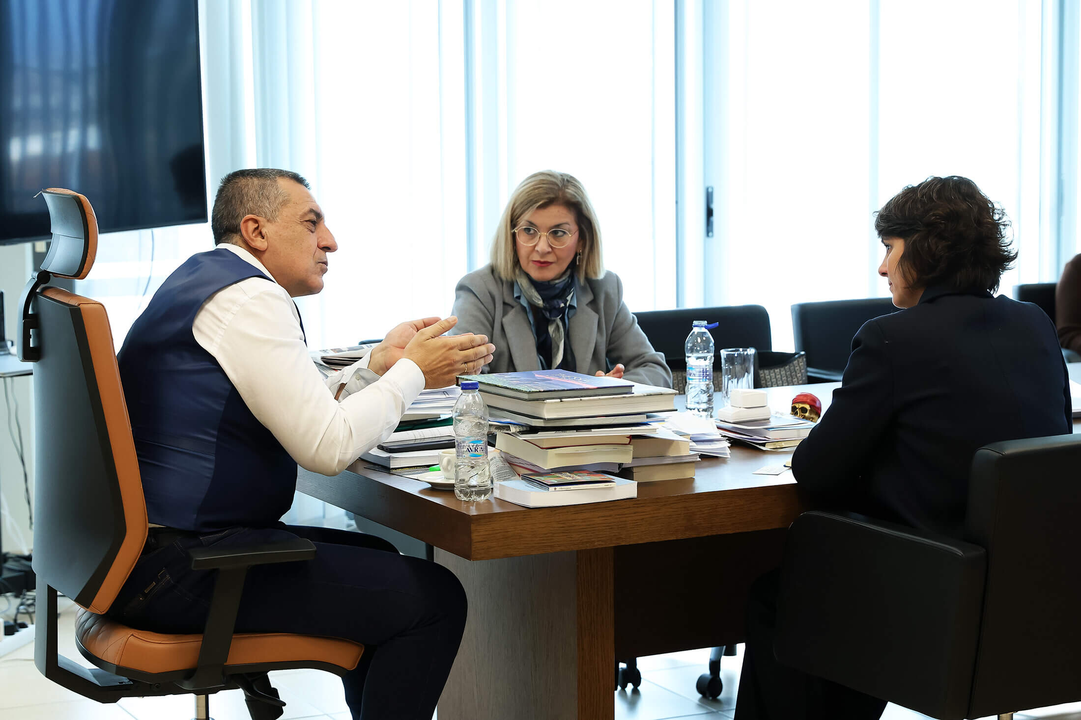 Νέος κύκλος συνεργασίας μεταξύ Περιφέρειας Θεσσαλίας και Γαλλίας Συνάντηση Περιφερειάρχη Θεσσαλίας Δ. Κουρέτα & Μορφωτικής Ακολούθου της Πρεσβείας της Γαλλίας στην Ελλάδα