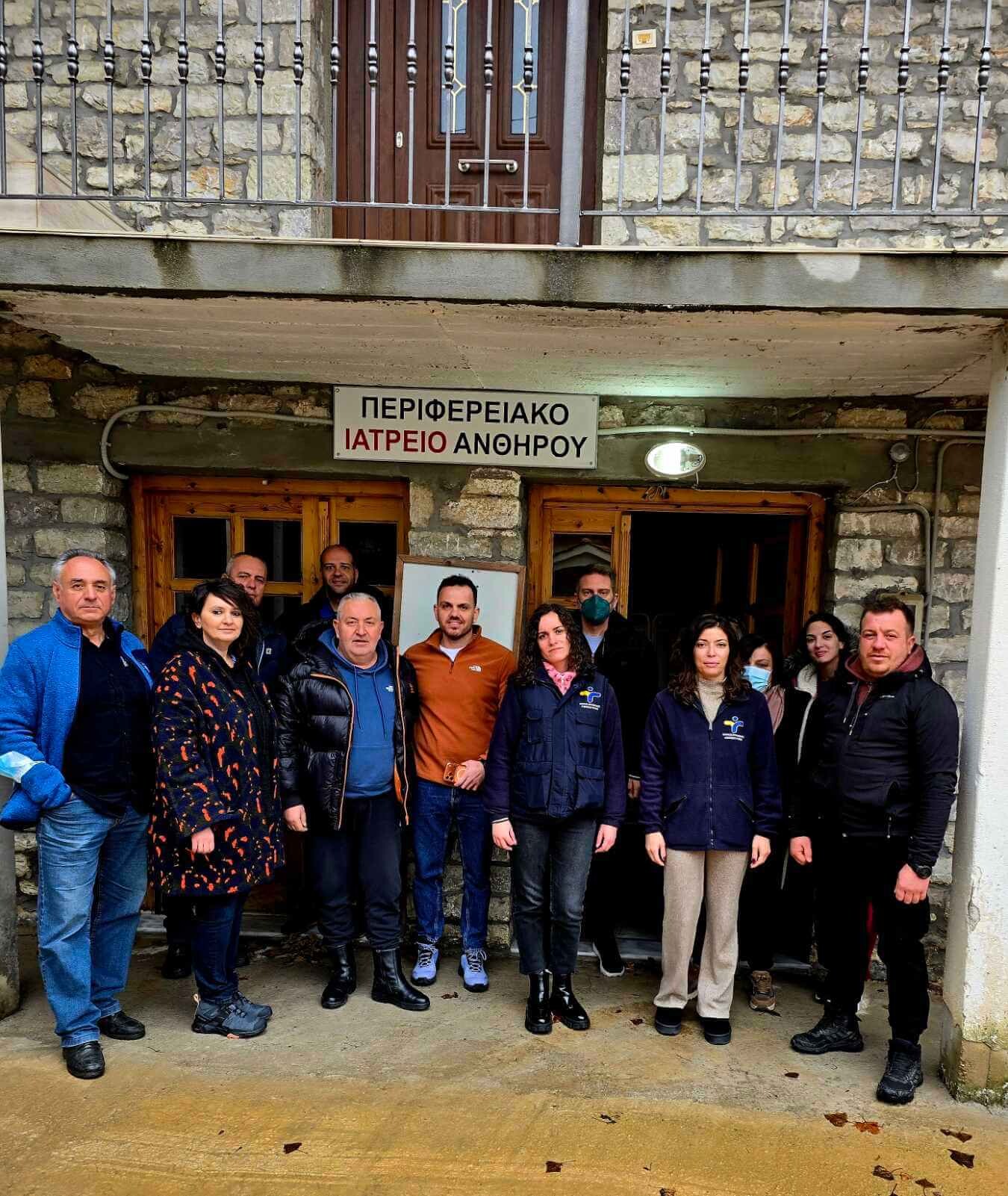 Κυκλικό πρόγραμμα προσφοράς υπηρεσιών πρωτοβάθμιας φροντίδας υγείας υλοποιούν Δήμος Αργιθέας & Ε.Ο.Δ.Υ. Σε πλήρη εξέλιξη επισκέψεις Κινητού Κλιμακίου σε κοινότητες, οικισμούς και σπίτια,  με ουσιαστική στήριξη του προγράμματος «Βοήθεια στο Σπίτι»