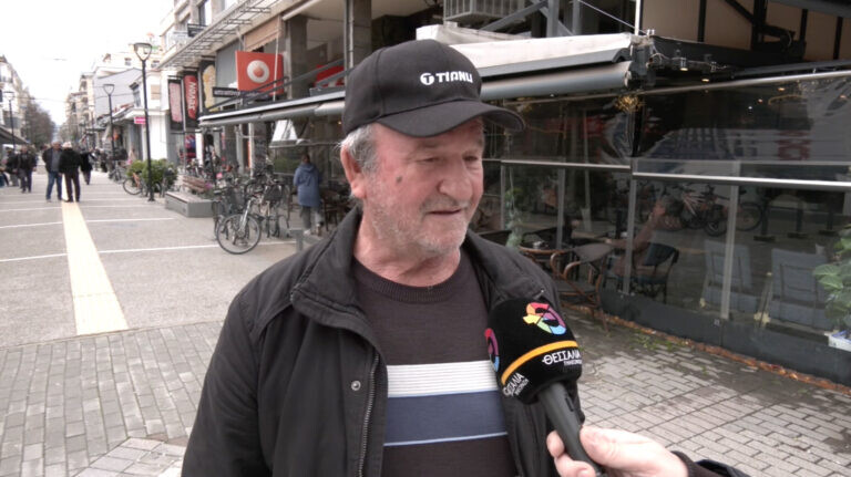 Θέμα ημέρας : Το κατάστημα των ΕΛΤΑ στους Σοφάδες κλείνει οριστικά στις 20 Φεβρουαρίου. Πώς το σχολιάζετε;