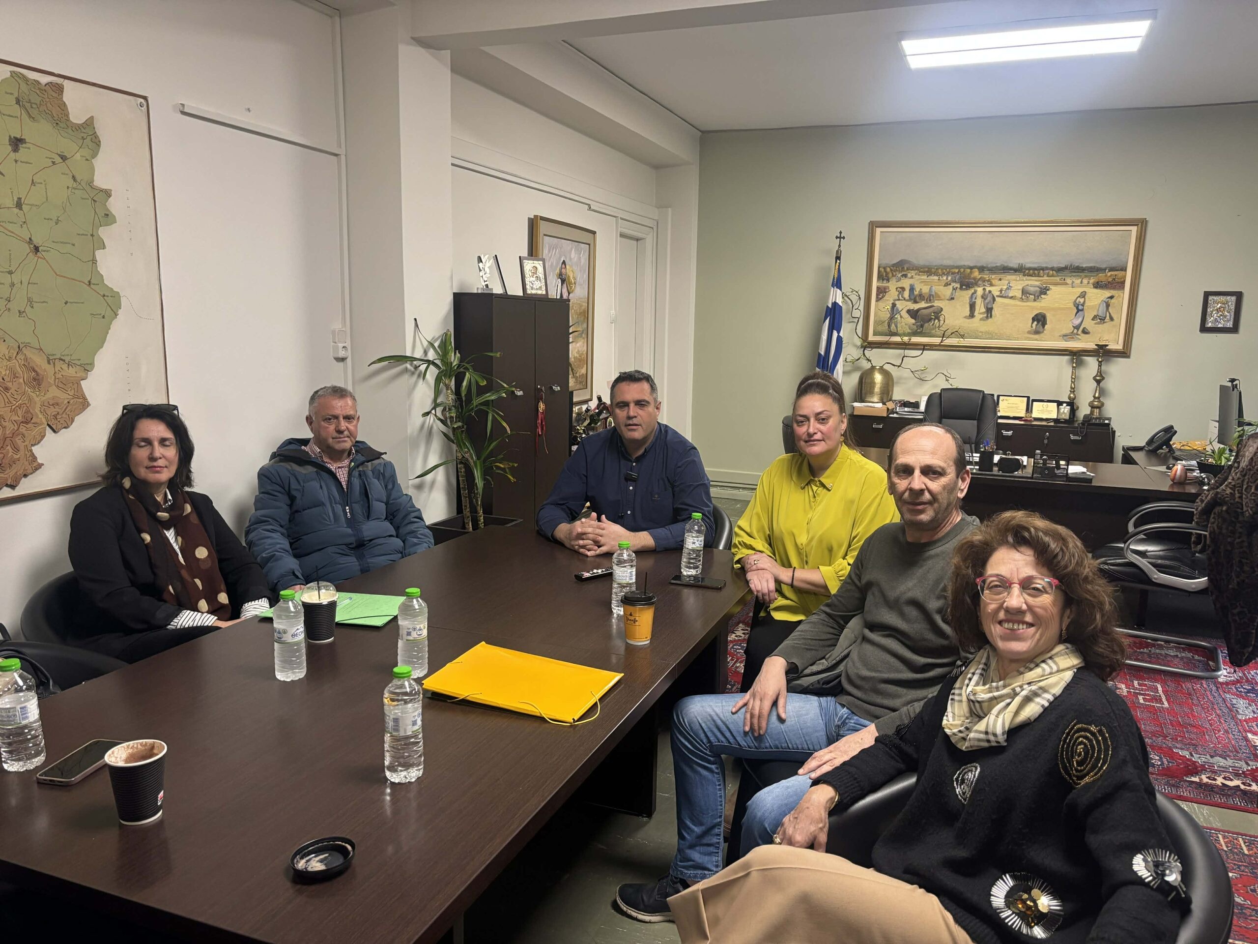 Συνάντηση εργασίας στο γραφείο του Αντιπεριφερειάρχη με αντικείμενο την εύρυθμη οργάνωση των λαϊκών αγορών