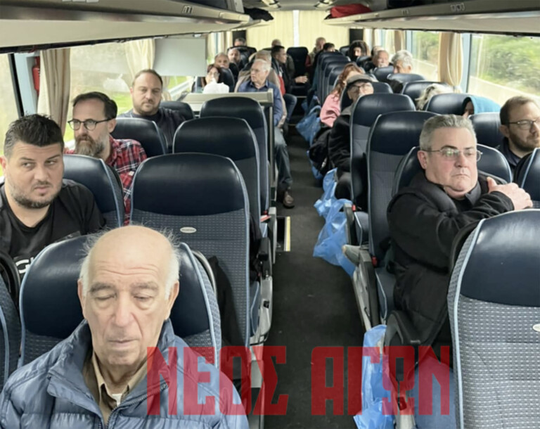 Καθ' οδόν για το πανελλαδικό συλλαλητήριο στην Αθήνα αγρότες, κτηνοτρόφοι και εκπρόσωποι φορέων (ΦΩΤΟ)