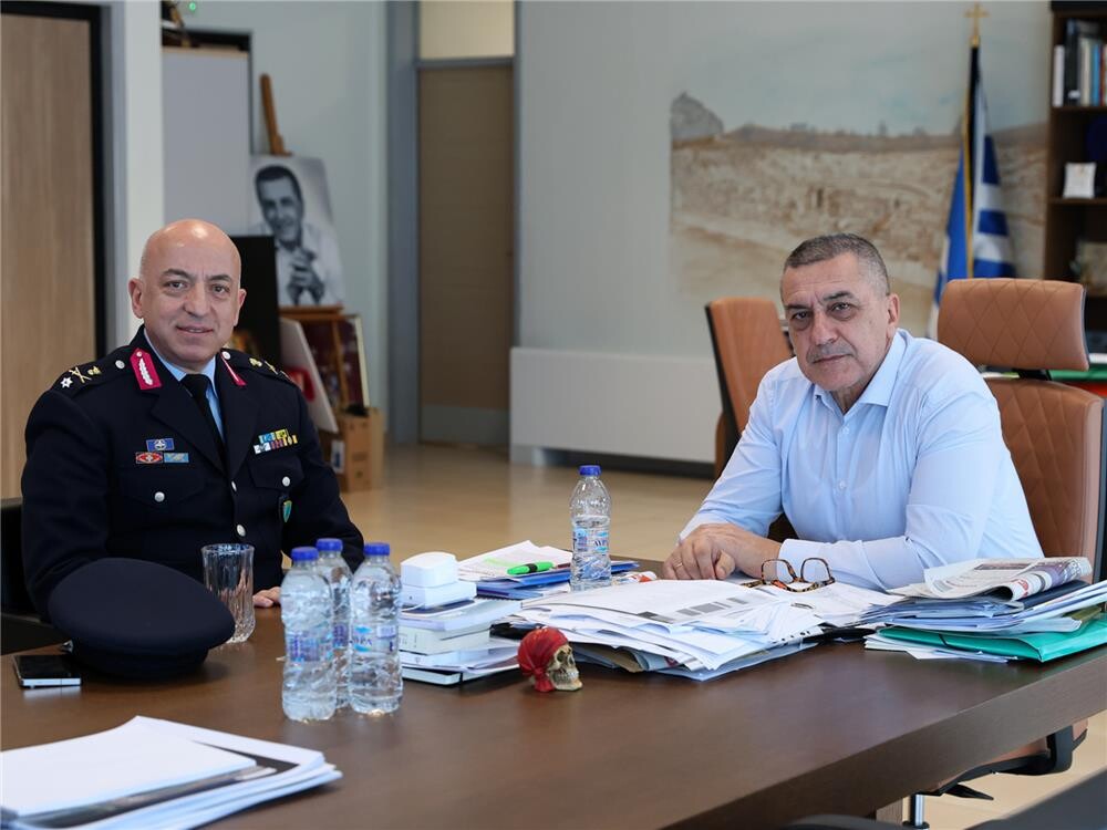 Εθιμοτυπική επίσκεψη του Γενικού Περιφερειακού Αστυνομικού Διευθυντή Θεσσαλίας στον Περιφερειάρχη Θεσσαλίας Δ. Κουρέτα