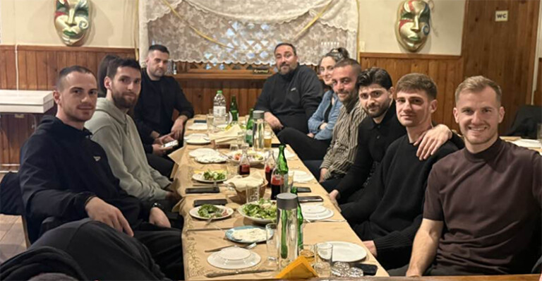 Έκοψαν την πρωτοχρονιάτικη πίτα τους οι Ultras Gate 3