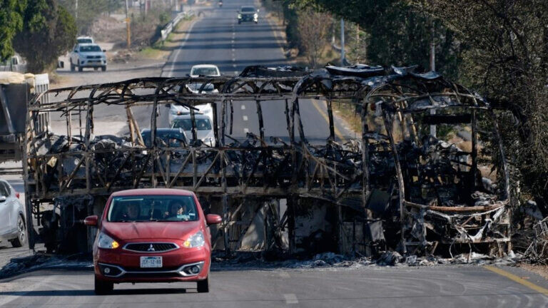 Μεξικό: Η επόμενη μέρα μετά τον θάνατο του «Ελ Μέντσο»: Κύμα βίας, στρατός στους δρόμους