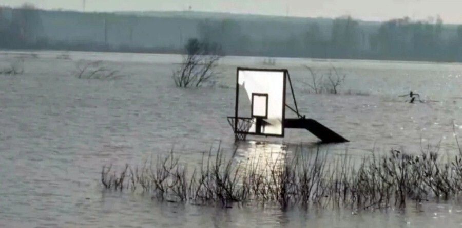 Ο Έβρος σε «κόκκινο» συναγερμό: 150.000 στρέμματα πλημμυρισμένα - Οριακή η κατάσταση στα Λάβαρα και το Πύθιο 