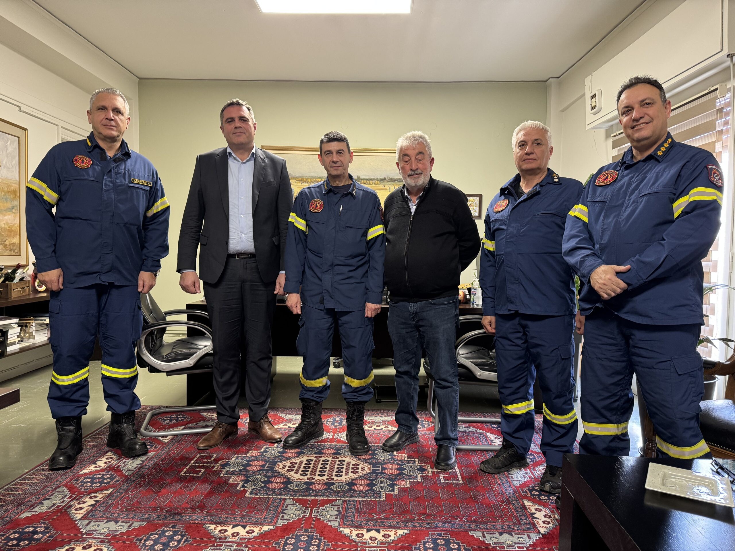 Εθιμοτυπική συνάντηση του Αντιπεριφερειάρχη Καρδίτσας με την Ηγεσία του Πυροσβεστικού Σώματος