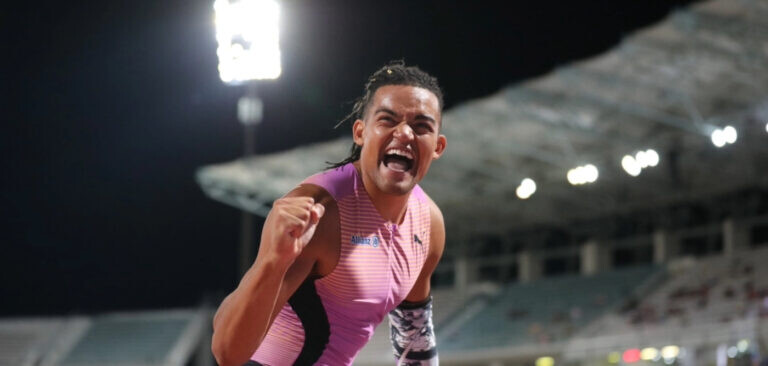 Αδιανόητο ρεκόρ από τον Μανόλο Καραλή με άλμα στα 6.17!!!