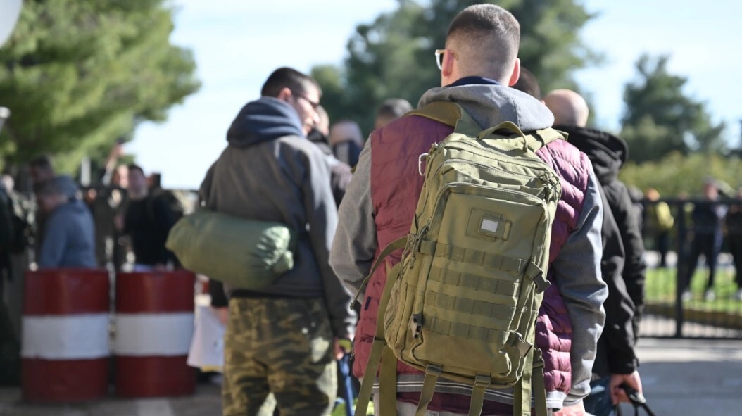 Fake τα μηνύματα για δήθεν χορήγηση φύλλων πορείας σε πολίτες λέει ο Στρατός Ξηράς