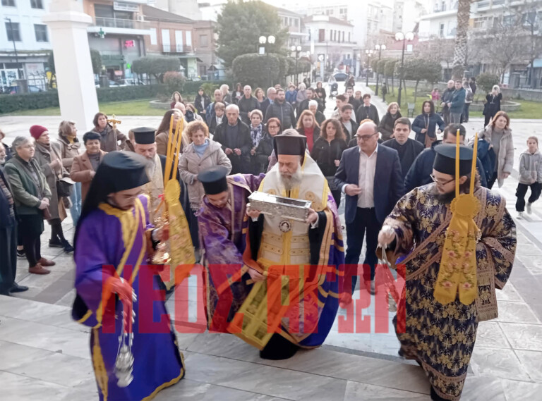 Στην Καρδίτσα η Δεξιά Χείρα  του Αγίου Σπυρίδωνος του Θαυματουργού (ΦΩΤΟ & ΒΙΝΤΕΟ)
