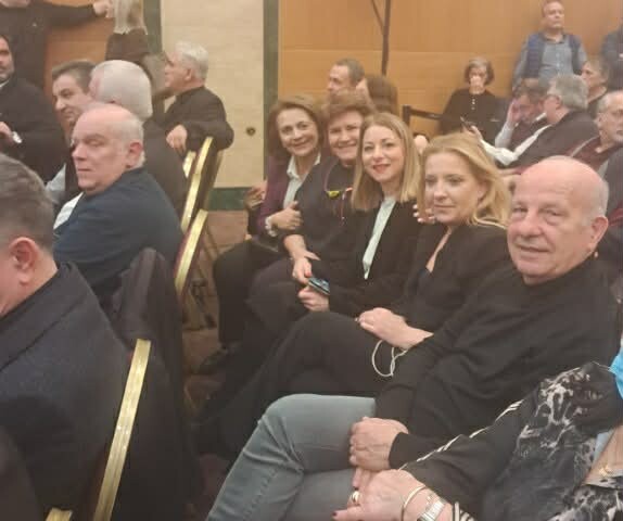 Ξανασμίξαν τα αηδόνια….