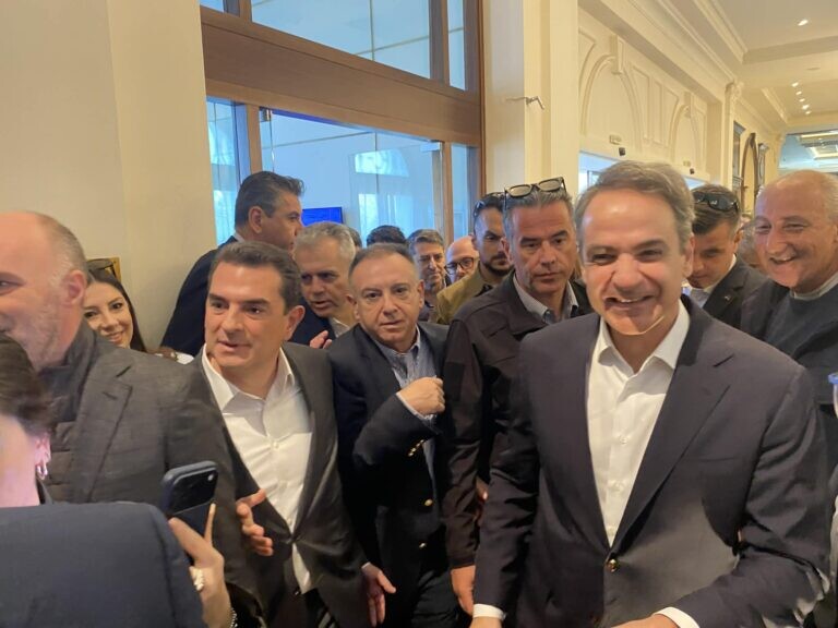 Μητσοτάκης από Λάρισα: Εμπιστευόμαστε τις Ένοπλες Δυνάμεις στους ταραγμένους καιρούς που ζούμε -δείτε live