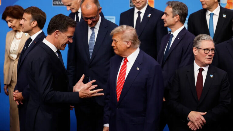 Τραμπ: «Οι ΗΠΑ θα σκεφτούν αποχώρηση από το ΝΑΤΟ» - Μακρόν: «Η Γαλλία δεν στέλνει πλοία στο Ορμούζ»