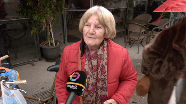 Θέμα ημέρας : Οι συνταξιούχοι οργανώνουν πανελλαδική κινητοποίηση διεκδικώντας αυξήσεις στις συντάξεις. Πώς το σχολιάζετε