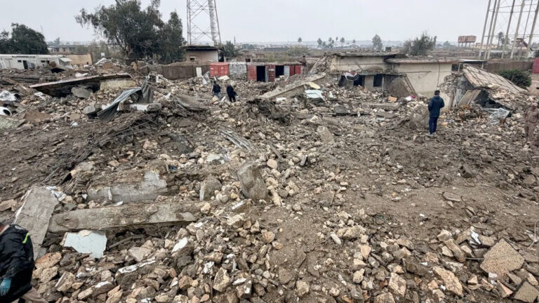 Το Ιράν λέει ότι χτύπησε πυρηνική εγκατάσταση στο Ισραήλ